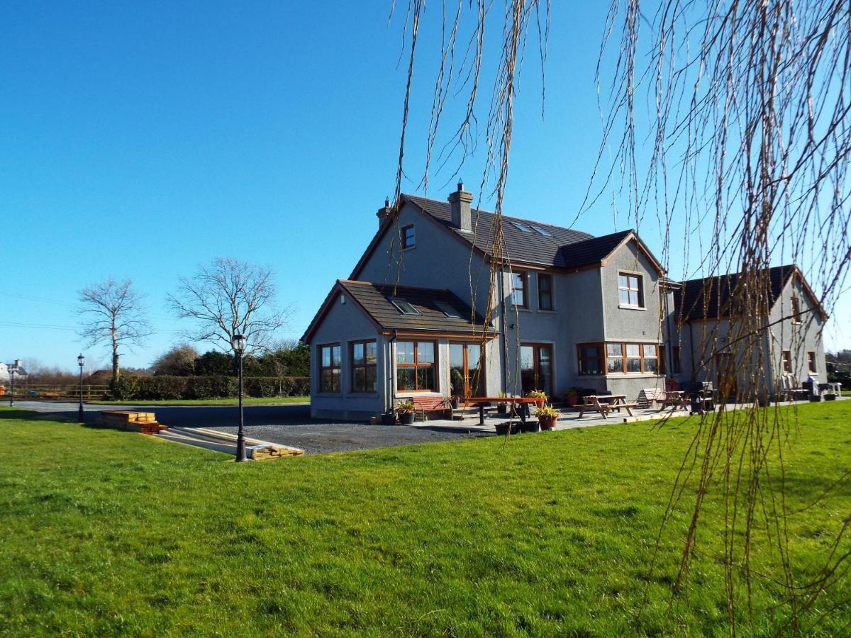 Knockalla Luxury Property With Hot Tub Suitable For Families 波塔 外观 照片