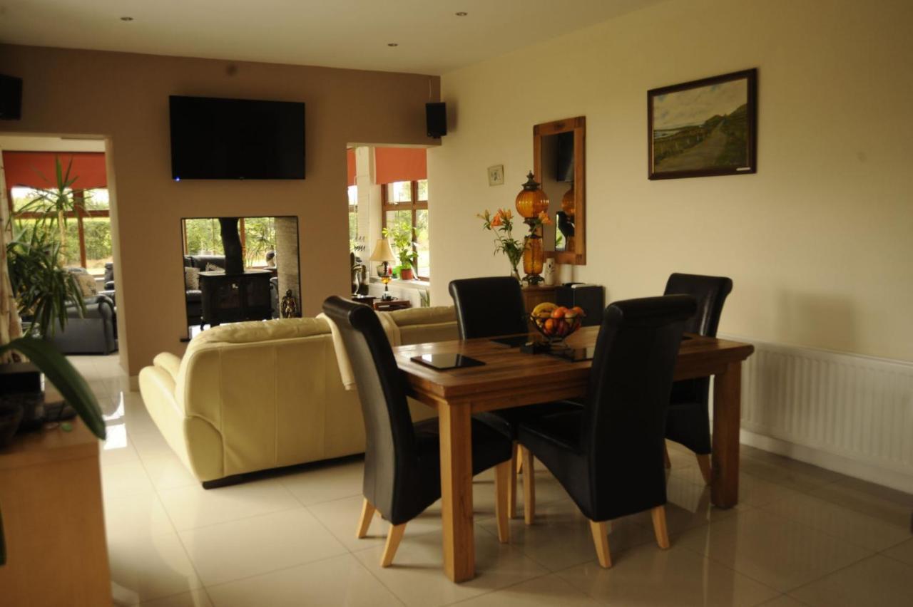 Knockalla Luxury Property With Hot Tub Suitable For Families 波塔 外观 照片